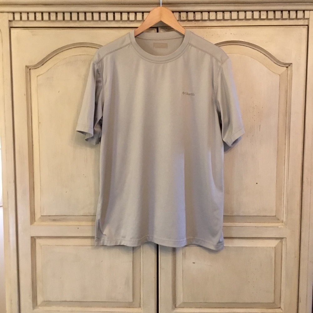 Men’s Tan Colombia Short Sleeve Shirt Size L